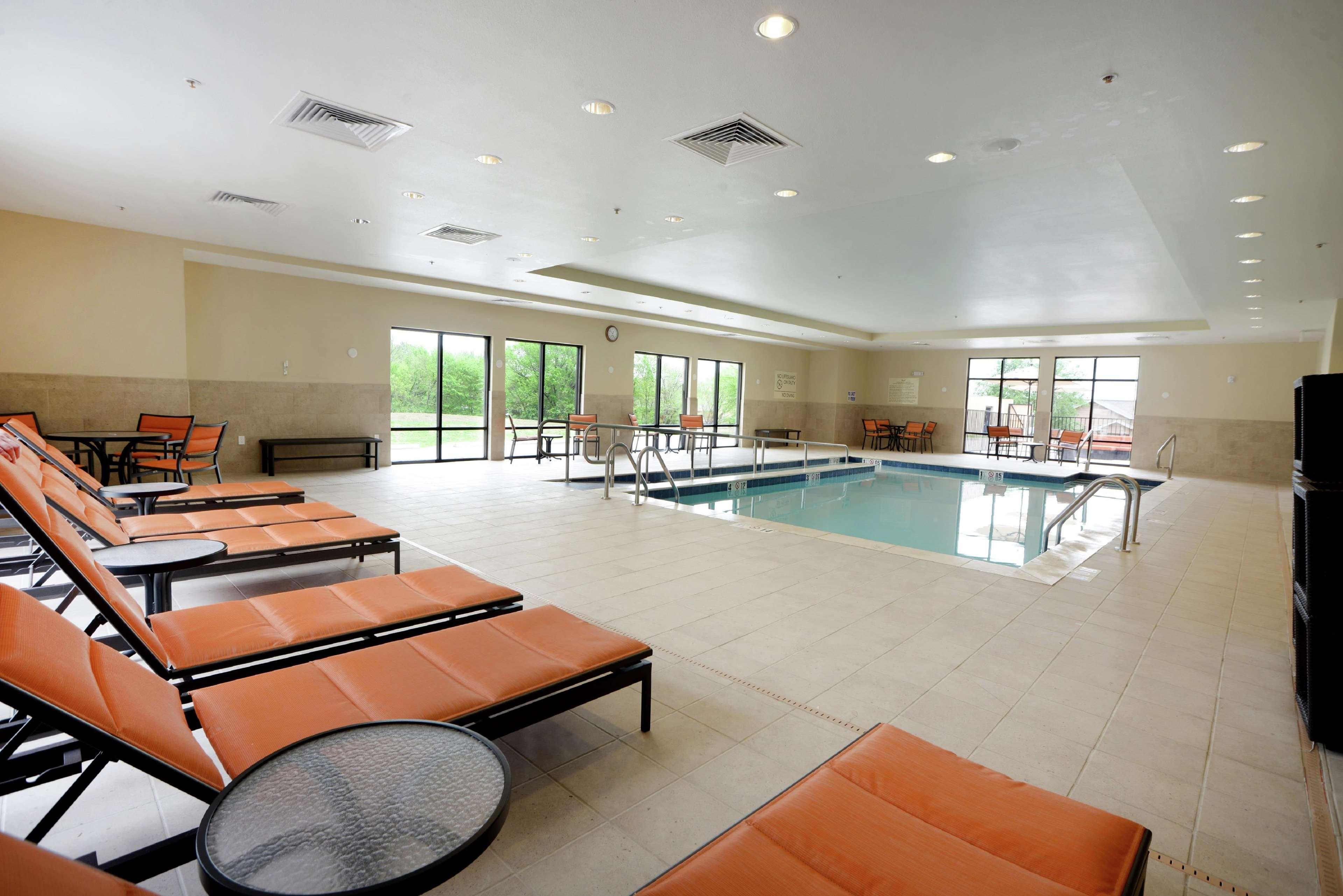 Hampton Inn & Suites Ponca City Екстериор снимка